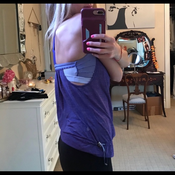 PURPLE LULULEMON WORKOUT TOP W BUILT IN BRA - Picture 2 of 3